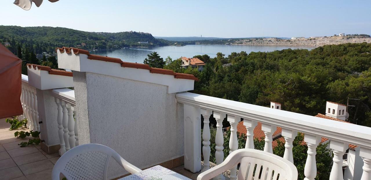 Apartments Vila Lavanda Омишаль Экстерьер фото
